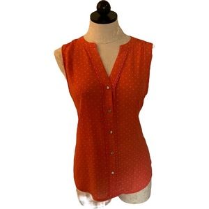 Sleeveless button down v neck shirt